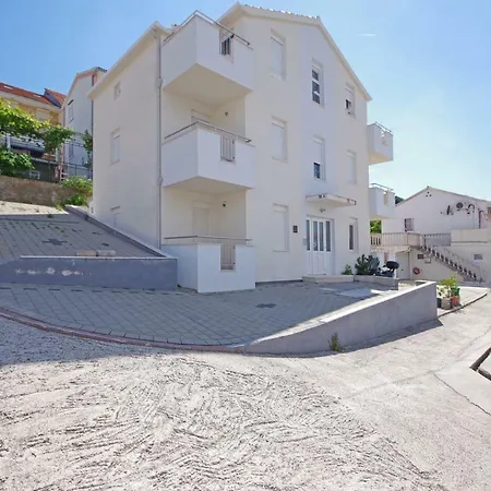 Irma Apartmán *